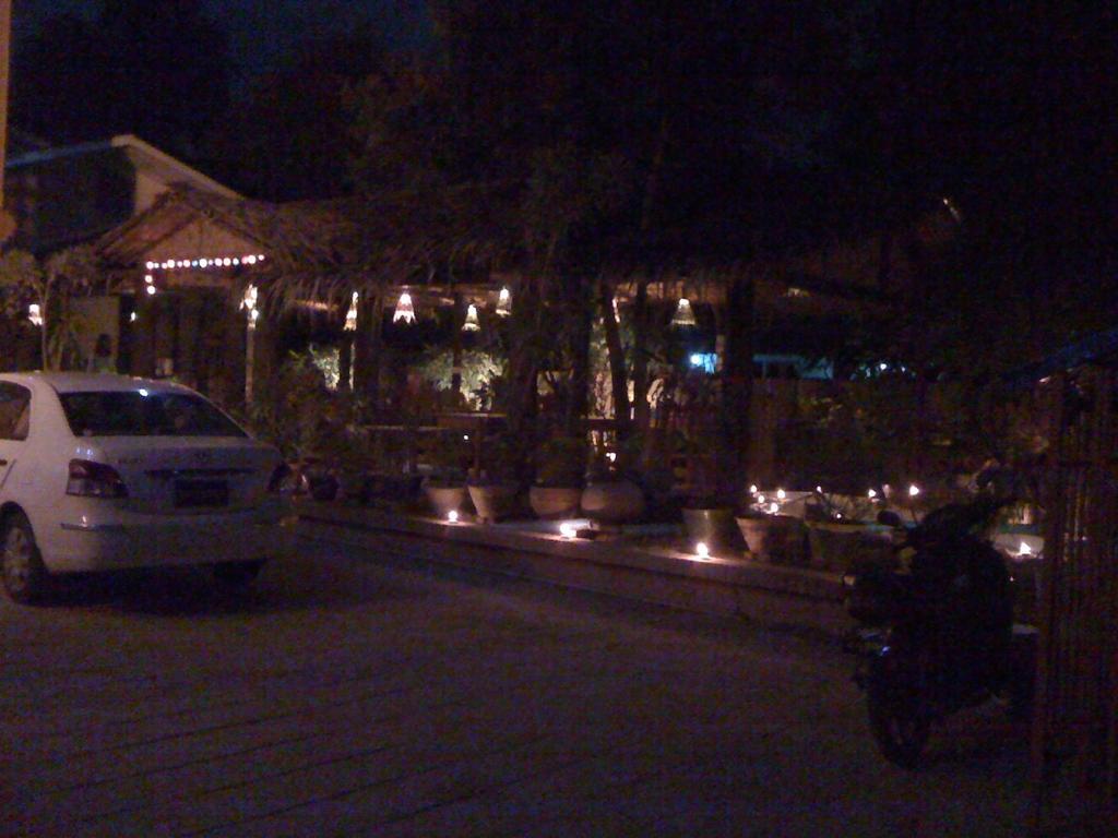 Green Land Motel Bagan Buitenkant foto
