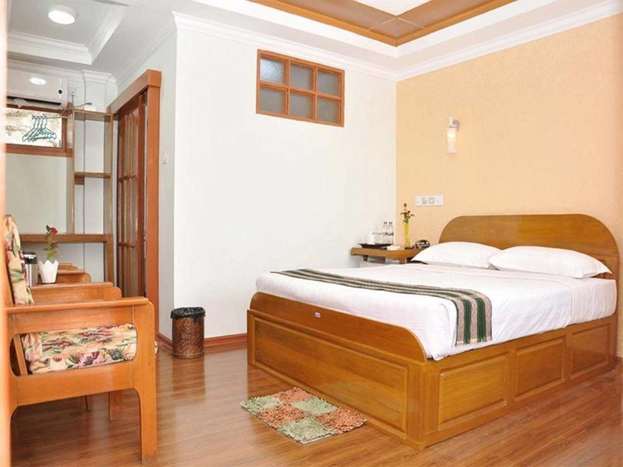 Green Land Motel Bagan Buitenkant foto