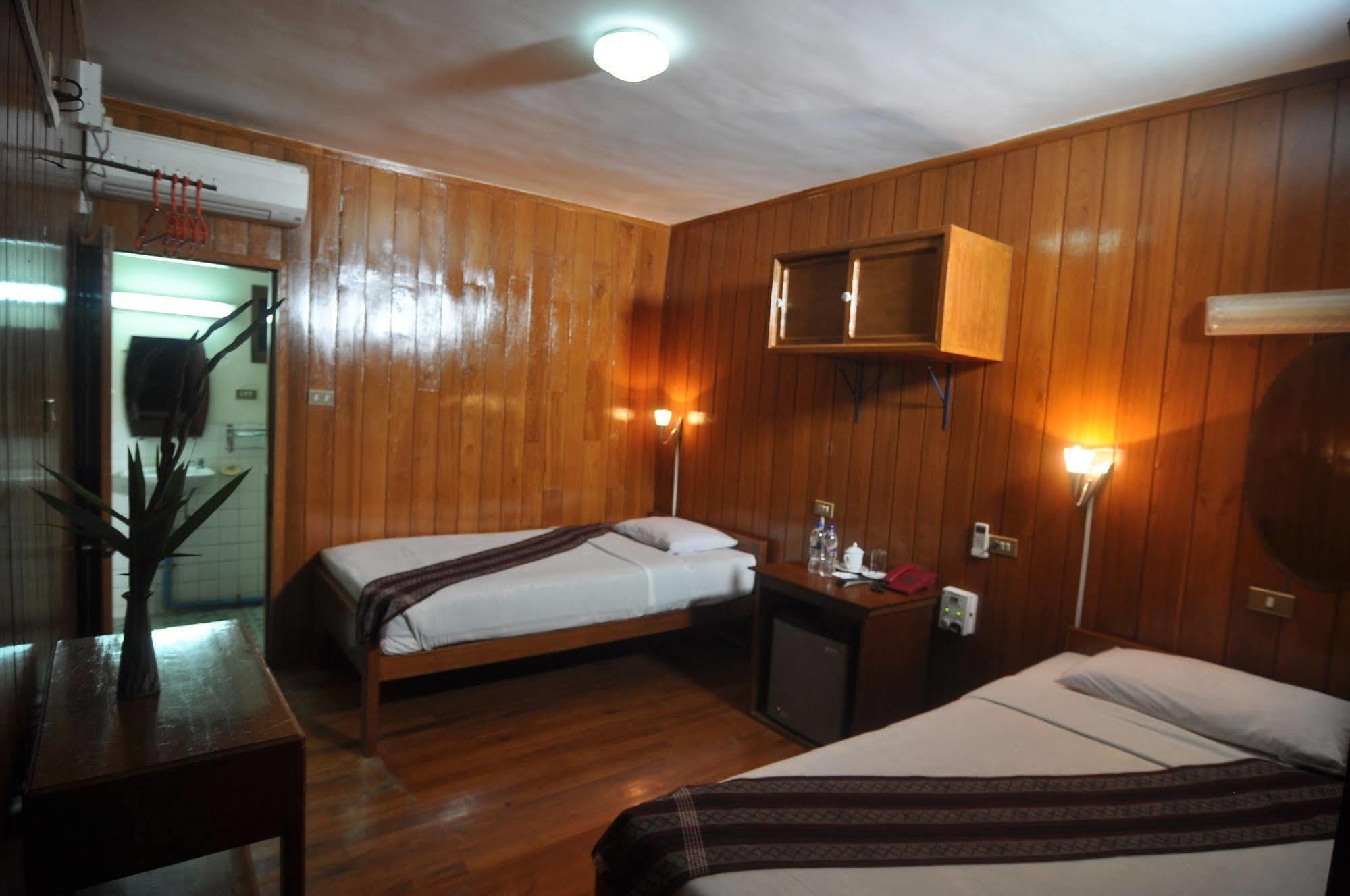 Green Land Motel Bagan Buitenkant foto