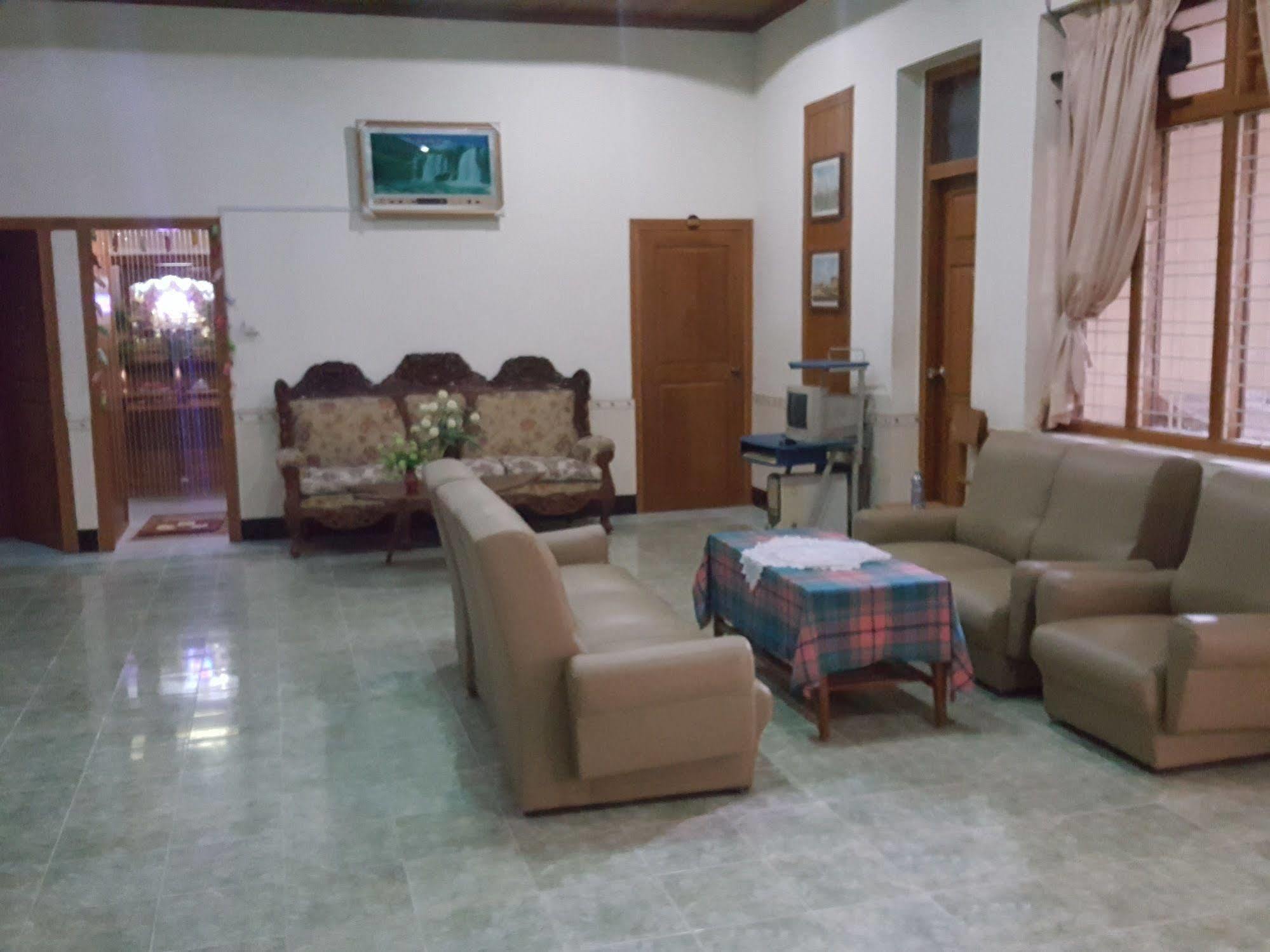Green Land Motel Bagan Buitenkant foto
